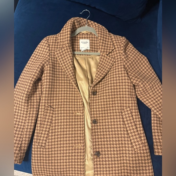 Abercrombie Wool “Dad Coat” in Brown Houndstooth - Picture 1 of 5